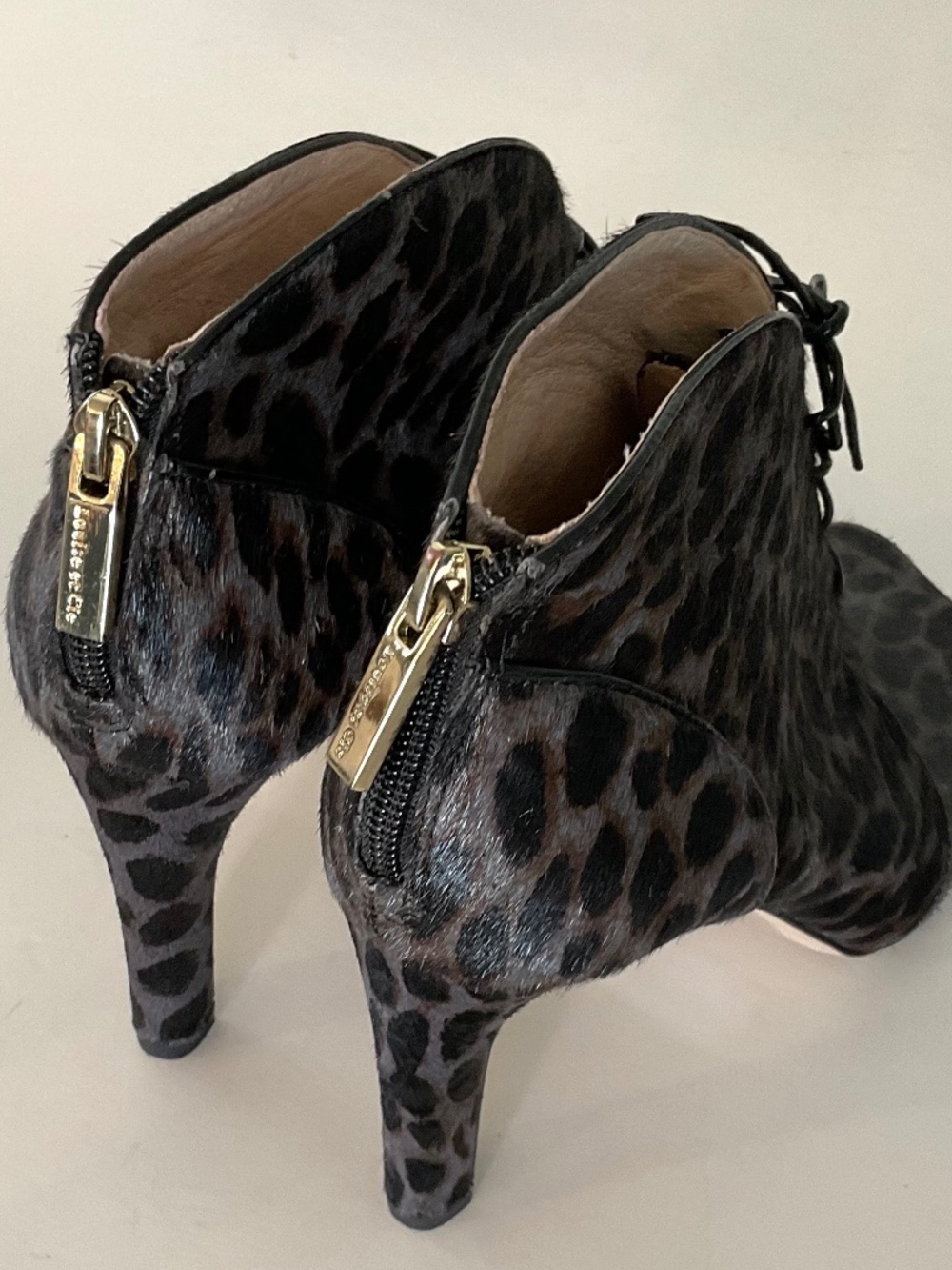 LOUISE ET CIE Veronica Cow Hair Fur Leopard Print Heels Black Grey Brown Size 8 - Picture 2 of 11